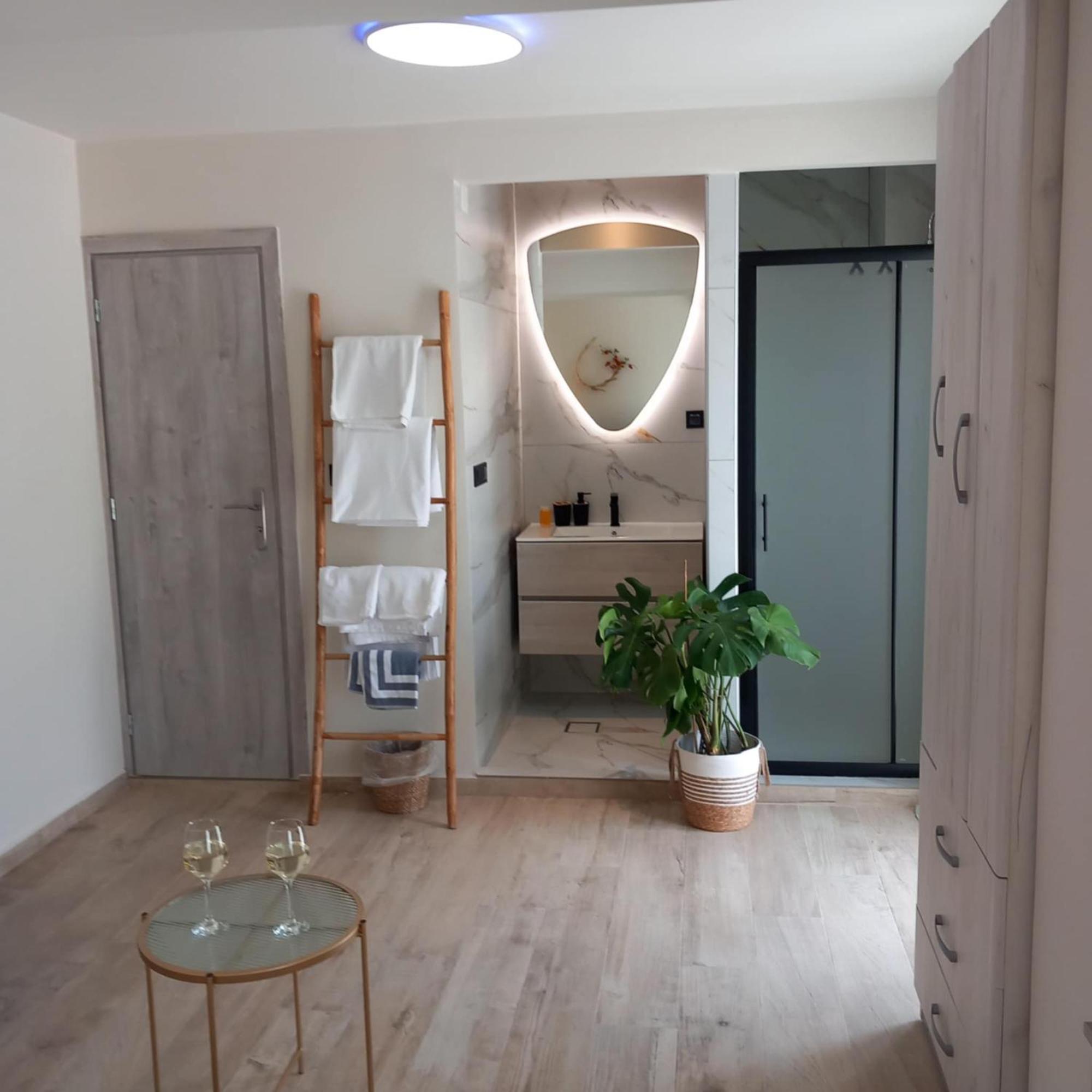 Hotel Assini Beach Толон Стая снимка