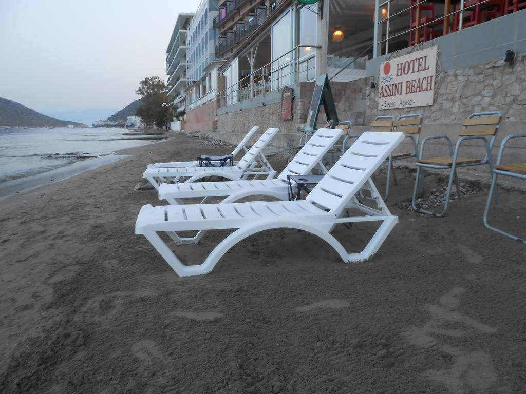 Hotel Assini Beach Толон Екстериор снимка